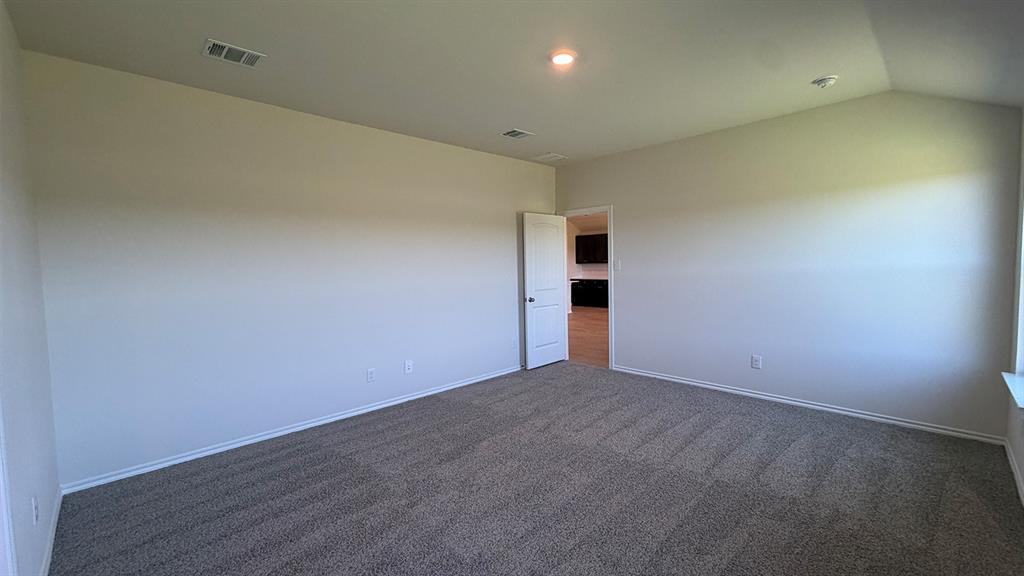 2007 Reveille Way Terrell, TX 75160 - Photo 27 of 31 an empty room with window