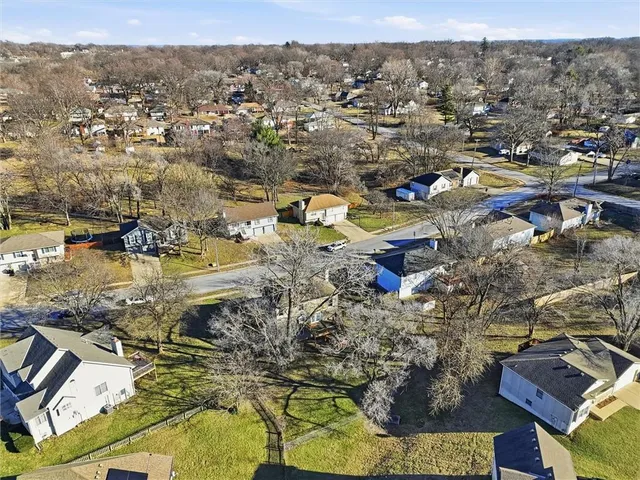 $245,000 | 5212 Hedges Avenue, Kansas City, MO 64133