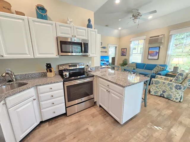 $427,500 | 1 Old County Road, Unit 165, Wells, ME 04090