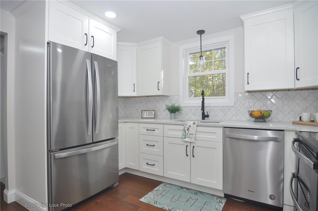 50 Rutland Street Lincoln, RI 02838 - Photo 7 of 50 Gallery Image 7