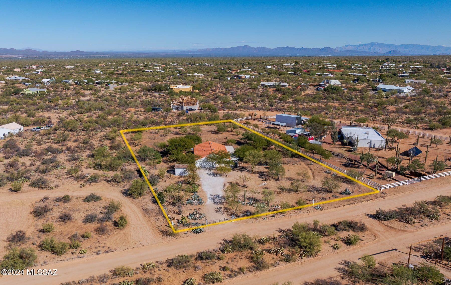16134 West Lynnette Road Tucson, AZ 85736 - Photo 4 of 34 Gallery Image 4