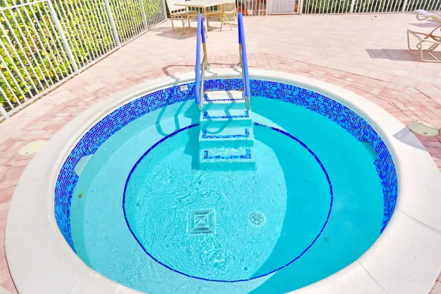 $2,500 | 6459 Boca Circle, Boca Raton, FL 33433