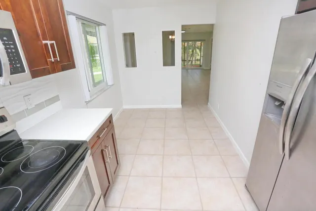 $2,500 | 6459 Boca Circle, Boca Raton, FL 33433