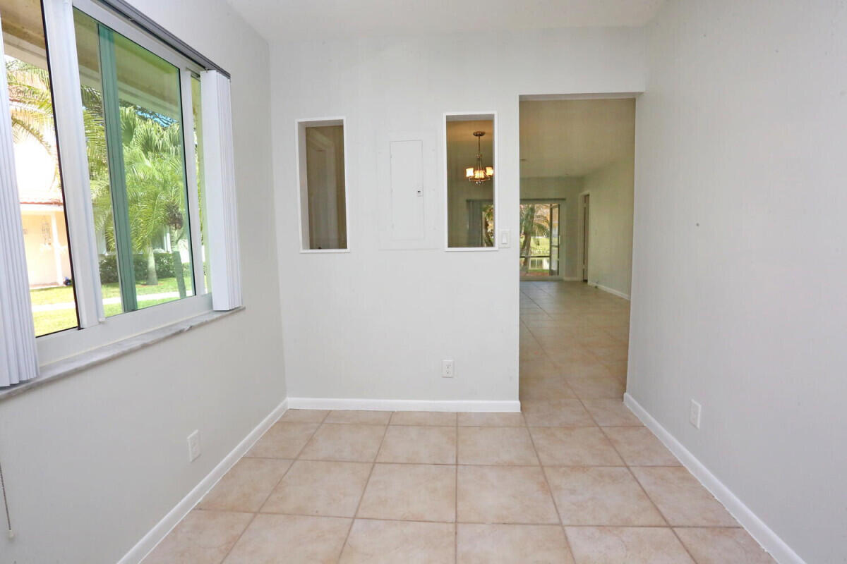 6459 Boca Circle Boca Raton, FL 33433 - Photo 5 of 32 5