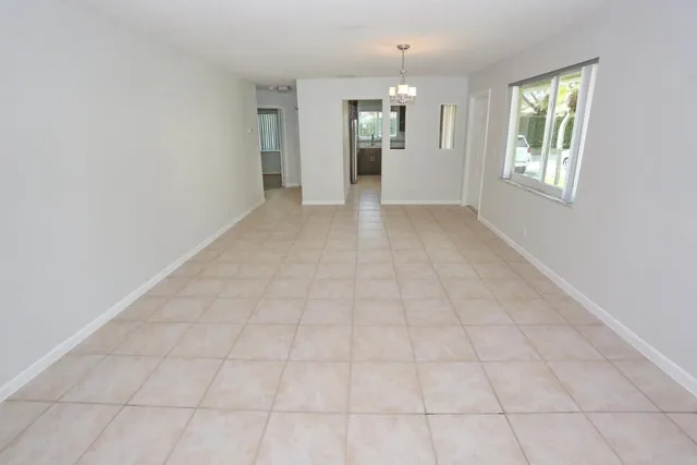$2,500 | 6459 Boca Circle, Boca Raton, FL 33433