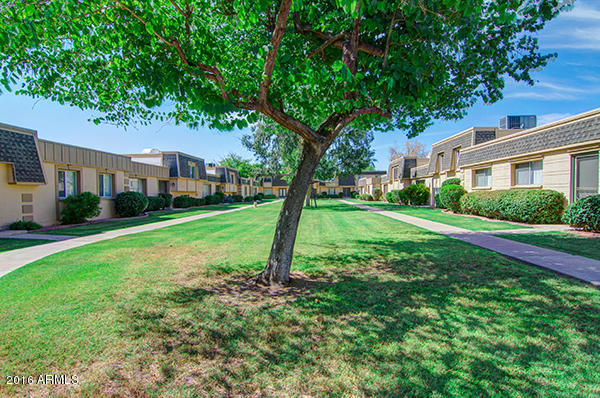 4873 North Granite Reef Road Scottsdale, AZ 85251 - Photo 3 of 34 d-127_fused