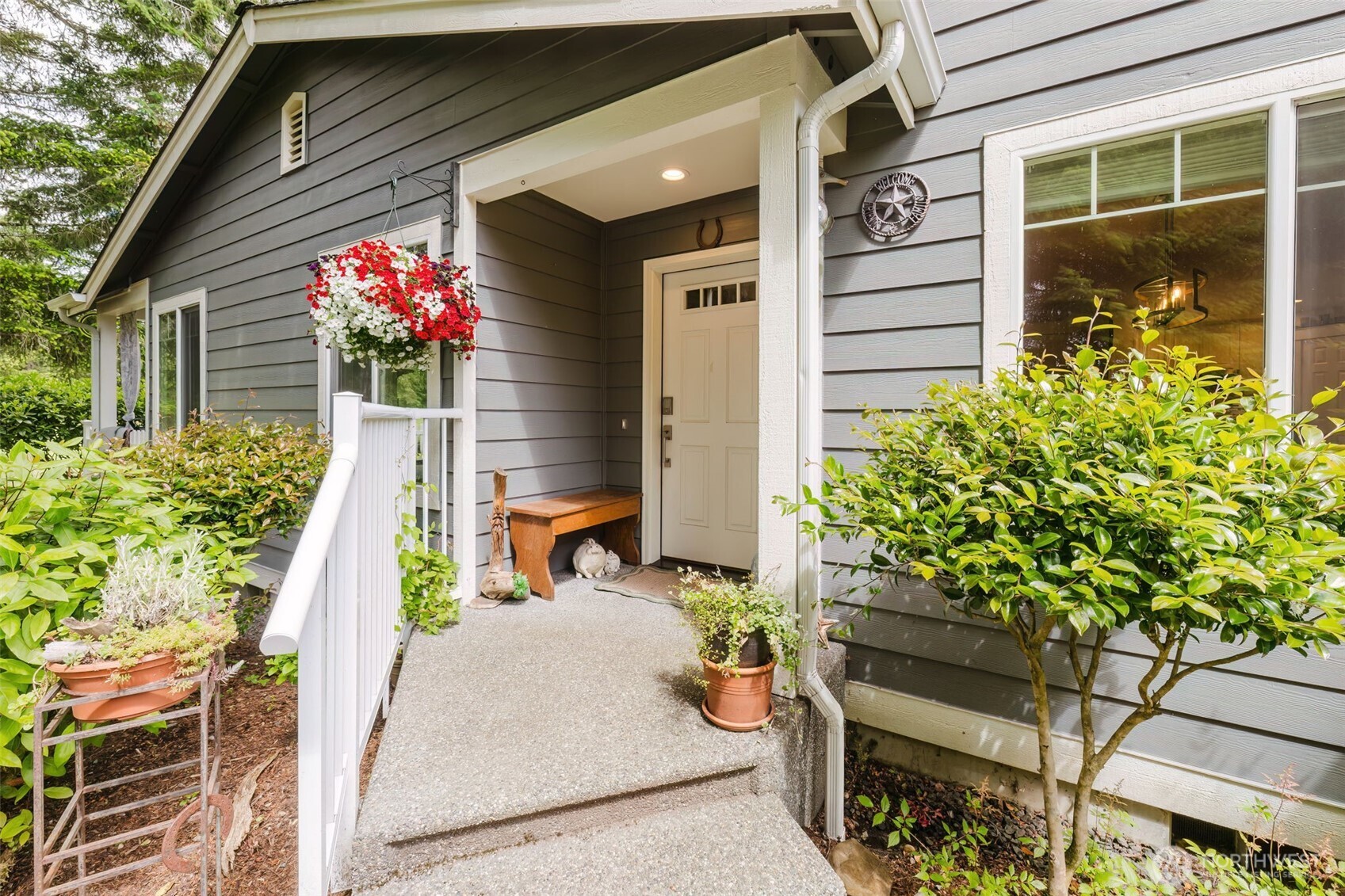 160 East Soderberg Road, Unit H24 Allyn, WA 98524 - Photo 4 of 38