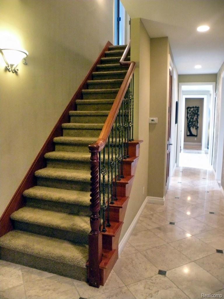 4607 Fawn Hill Court Rochester, MI 48306 - Photo 42 of 47 Rear Staircase