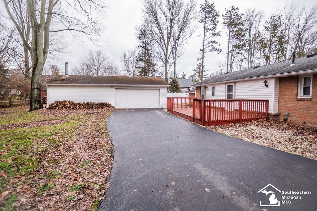 7707 Secor Road Lambertville, MI 48144 - Photo 4 of 35