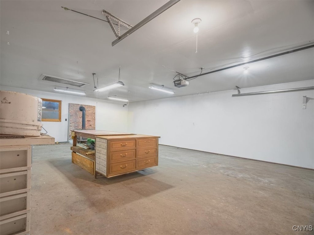 341 Roberts Street Lenox, NY 13032 - Photo 31 of 40