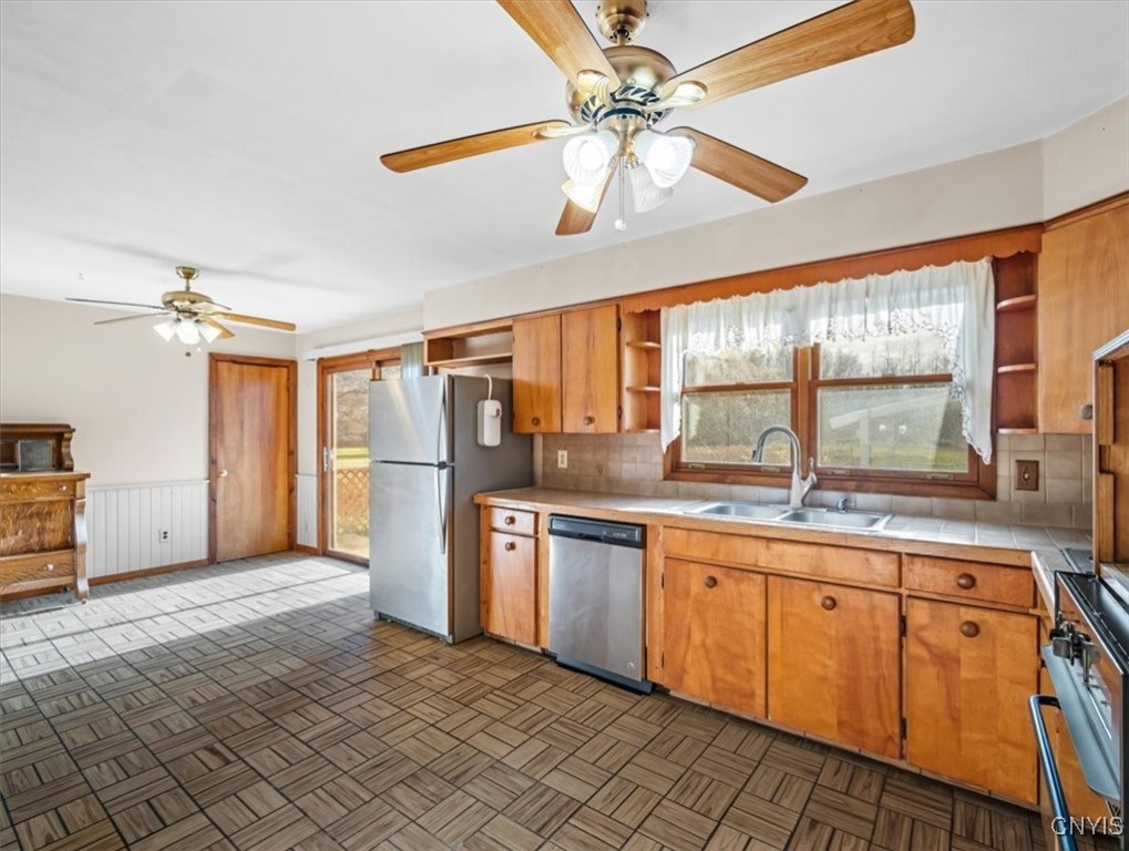 341 Roberts Street Lenox, NY 13032 - Photo 8 of 40