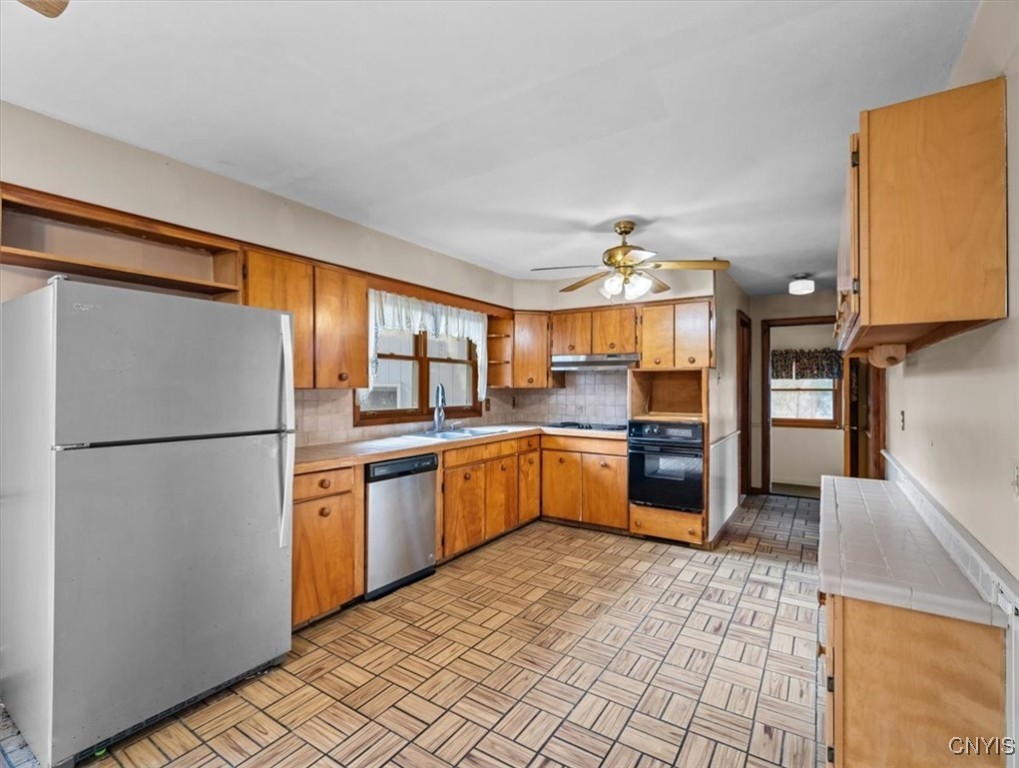 341 Roberts Street Lenox, NY 13032 - Photo 9 of 40