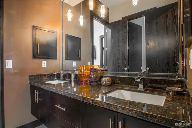 $4,800 | 309 North Mockingbird Avenue, Unit H, Mission, TX 78572