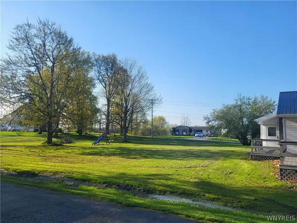 $334,500 | 7987 Kathryn Drive, Newstead, NY 14001