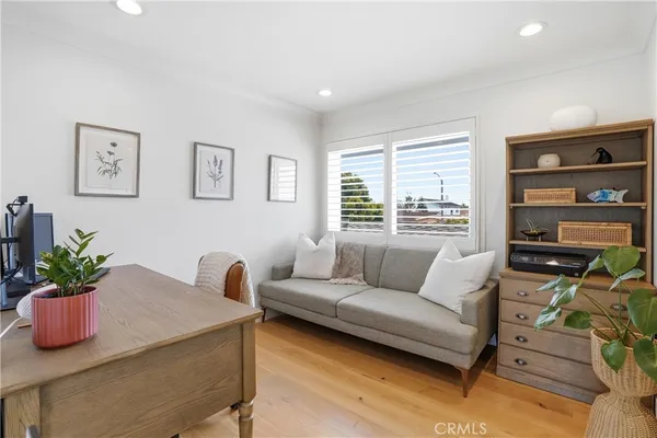 $1,999,888 | 20082 Gothic Circle, Huntington Beach, CA 92646