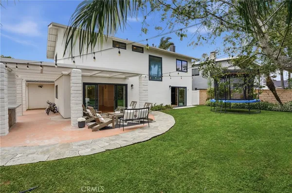 $1,999,888 | 20082 Gothic Circle, Huntington Beach, CA 92646