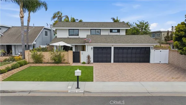 $1,999,888 | 20082 Gothic Circle, Huntington Beach, CA 92646