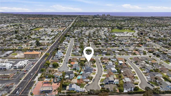 $1,999,888 | 20082 Gothic Circle, Huntington Beach, CA 92646