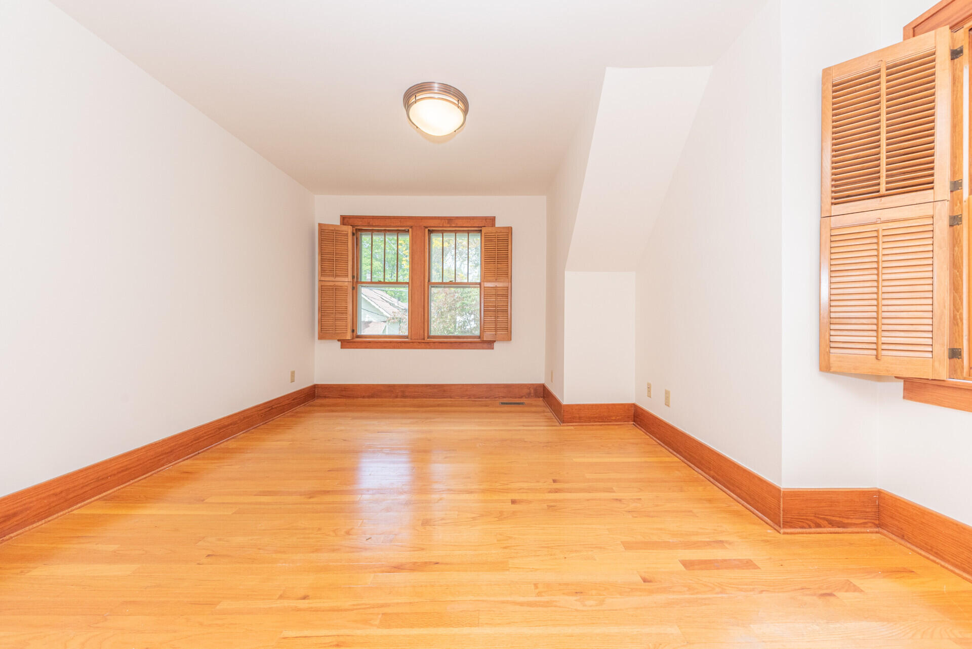 1318 Minerva Road Ann Arbor, MI 48104 - Photo 31 of 47 00__36