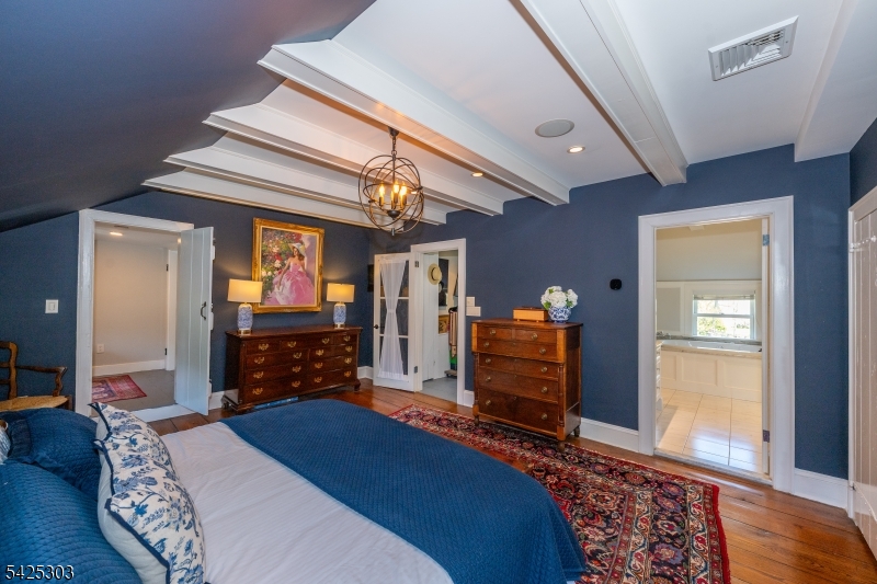 27 Village Road New Vernon, NJ 07976 - Photo 14 of 31