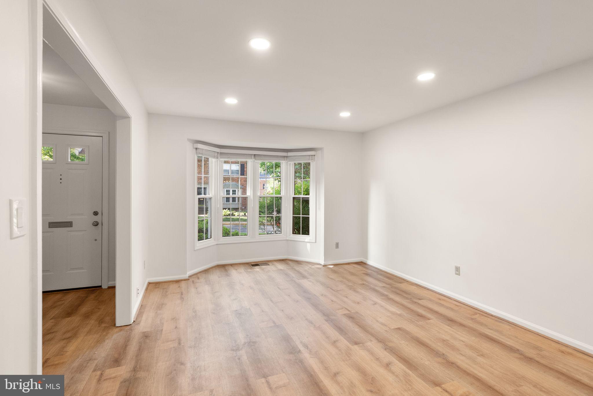 8330 Wickham Road Springfield, VA 22152 - Photo 9 of 53