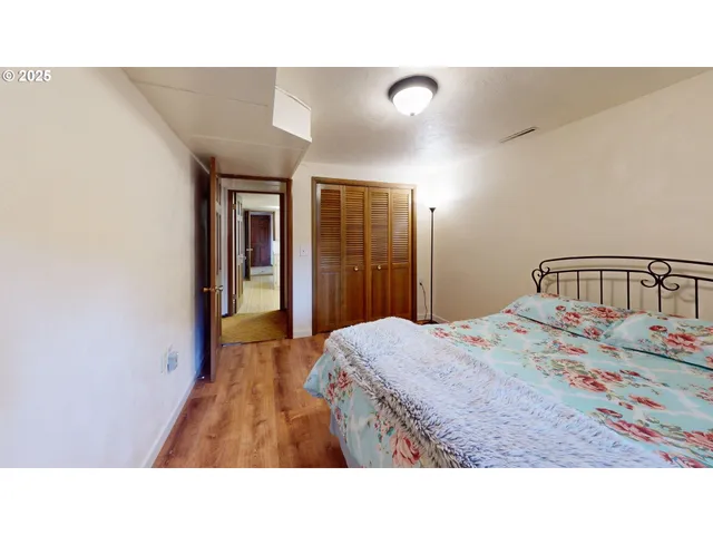 a outdoor view with sitting space