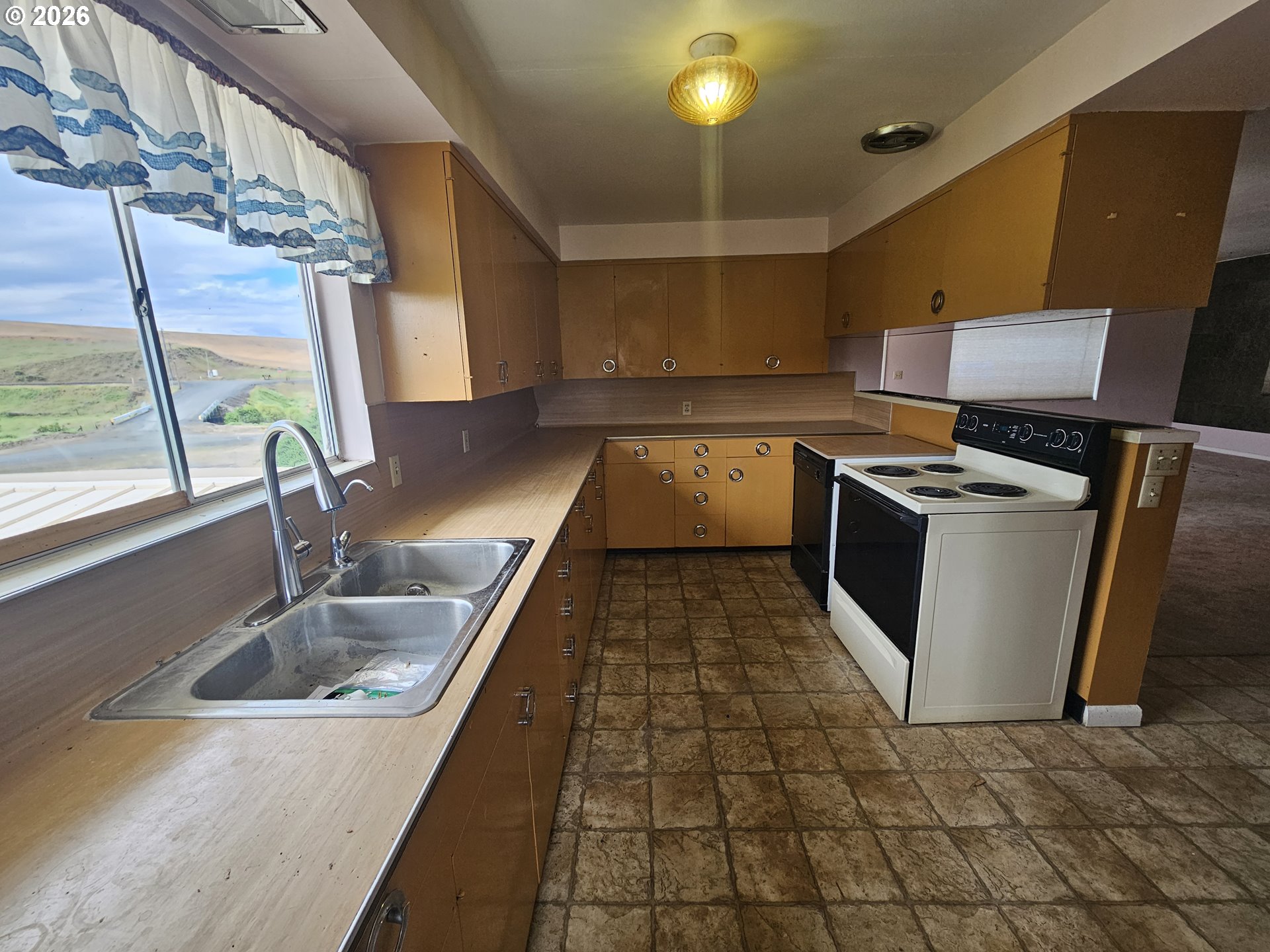 46078 Raymond Road Helix, OR 97835 - Photo 12 of 41