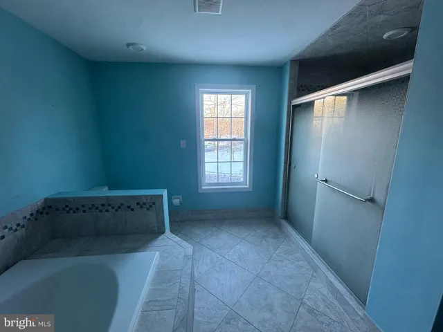 $469,000 | 1 Kendall Court, Marlton, NJ 08053