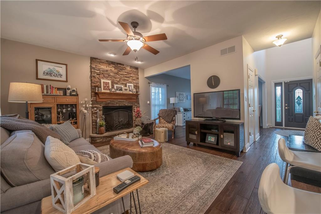 369 North Branch Road Oakdale, PA 15071 - Photo 11 of 20 Gallery Image 11