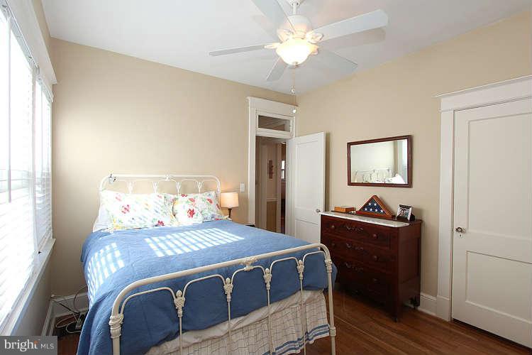 809 Philadelphia Avenue Silver Spring, MD 20910 - Photo 15 of 30 Bedroom2
