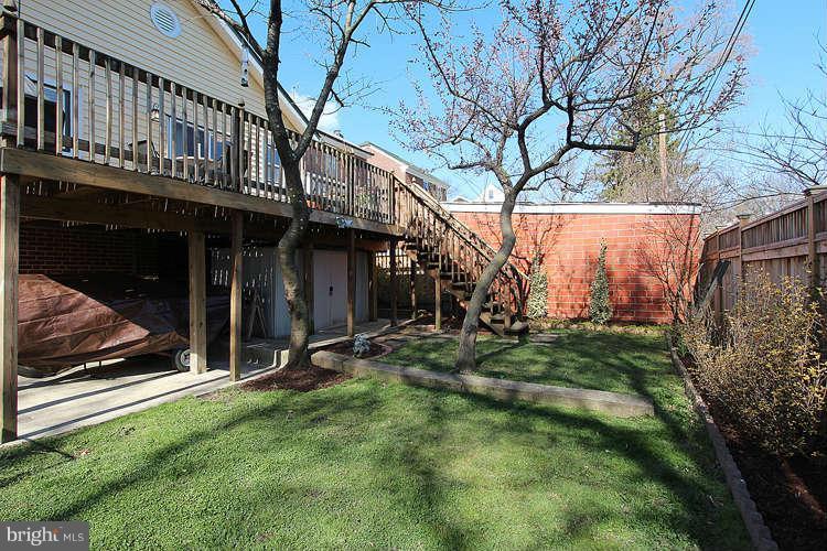 809 Philadelphia Avenue Silver Spring, MD 20910 - Photo 26 of 30 backyard