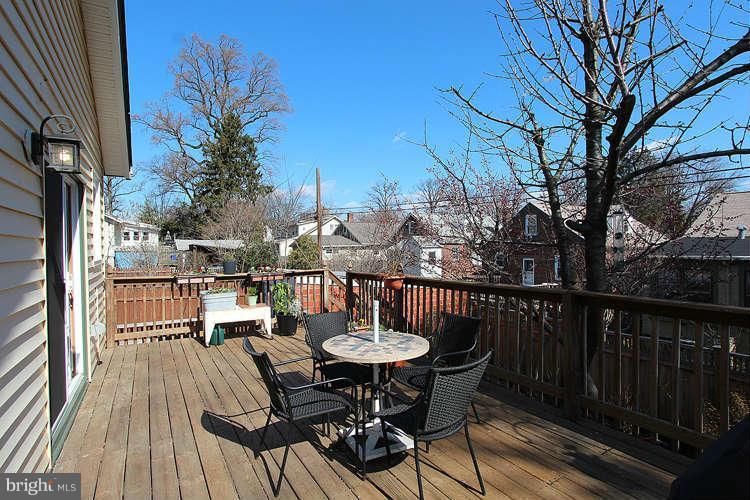 809 Philadelphia Avenue Silver Spring, MD 20910 - Photo 27 of 30 deck