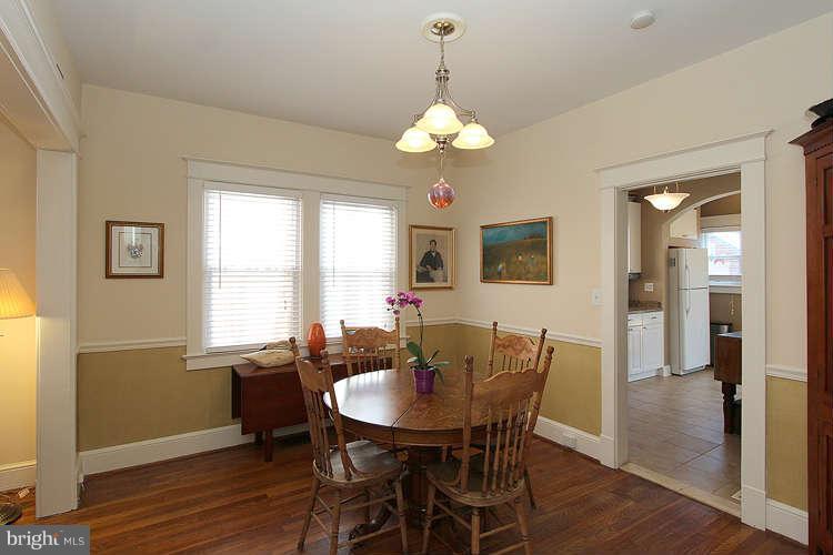 809 Philadelphia Avenue Silver Spring, MD 20910 - Photo 7 of 30 Dining Room1