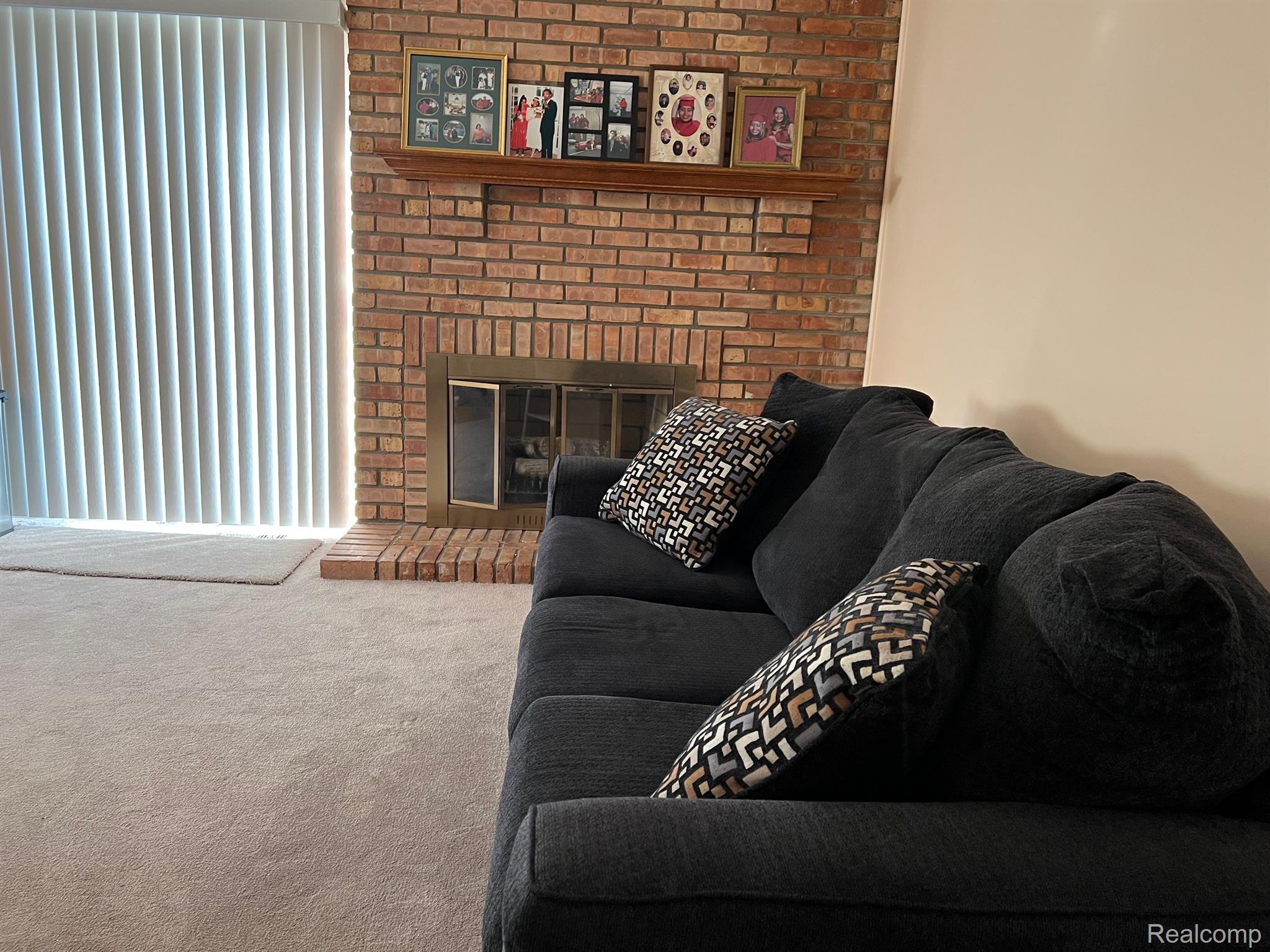 44057 Hanford Road Canton, MI 48187 - Photo 8 of 32 Family Room