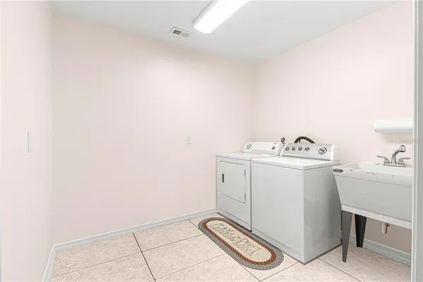 $305,000 | 645 Southeast 56th Avenue, Ocala, FL 34480