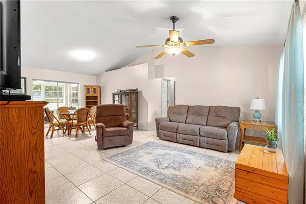 $305,000 | 645 Southeast 56th Avenue, Ocala, FL 34480