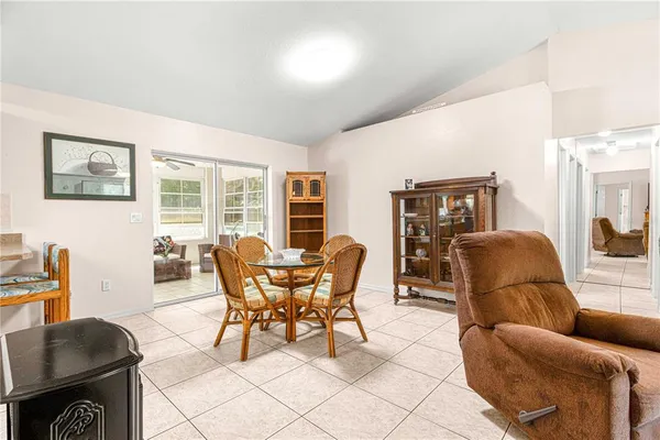 $305,000 | 645 Southeast 56th Avenue, Ocala, FL 34480