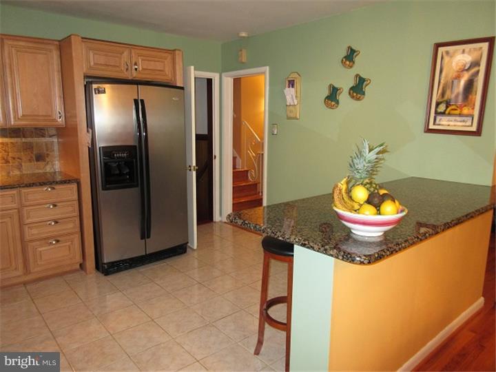 1228 Meinel Road Huntingdon Valley, PA 19006 - Photo 14 of 24 Kitchen