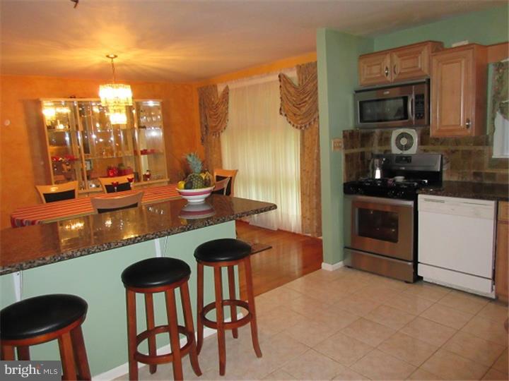 1228 Meinel Road Huntingdon Valley, PA 19006 - Photo 16 of 24 Kitchen