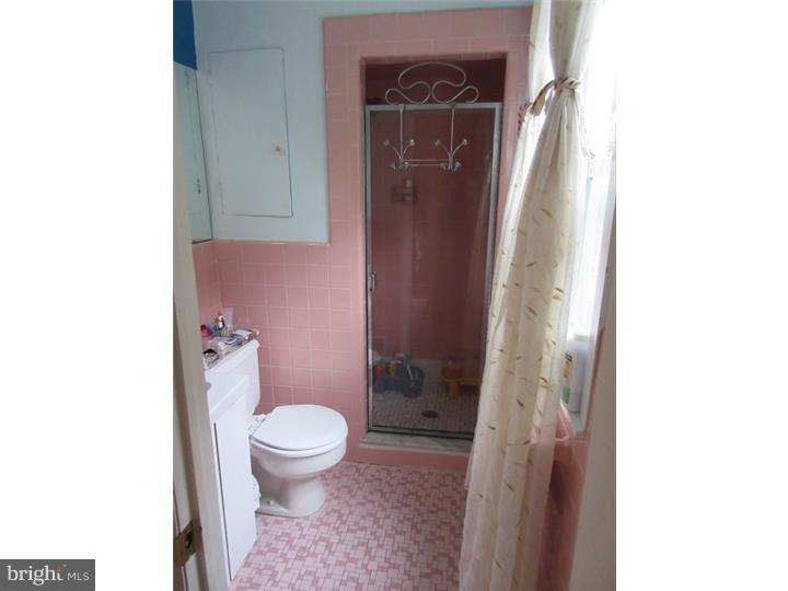 1228 Meinel Road Huntingdon Valley, PA 19006 - Photo 21 of 24 Bedroom - Main