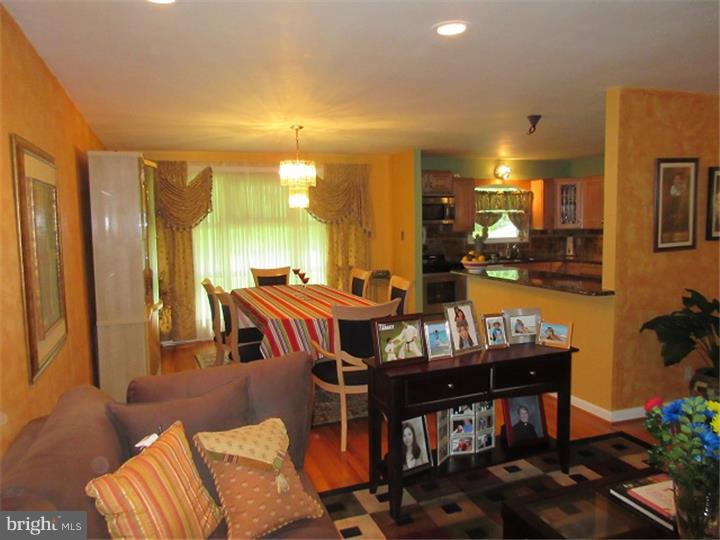1228 Meinel Road Huntingdon Valley, PA 19006 - Photo 10 of 24 Dining Room