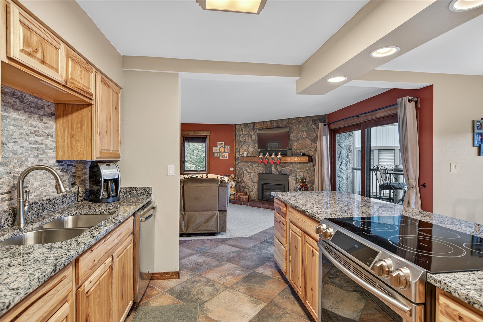 325 Four Oclock Road, Unit D205 Breckenridge, CO 80424 - Photo 9 of 29 Gallery Image 9