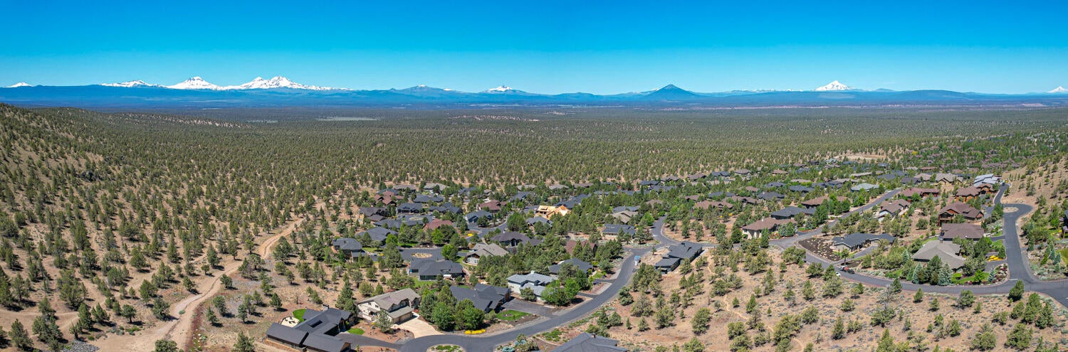 1380 View Point Court Redmond, OR 97756 - Photo 23 of 41 1380-029-Pano