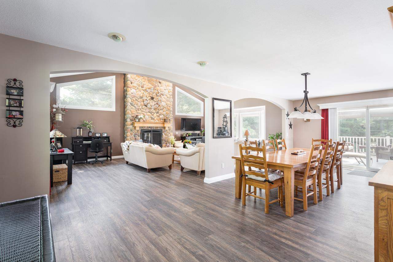 9701 Crescent Shores Road Traverse City, MI 49685 - Photo 14 of 49 1892215-13.JPG