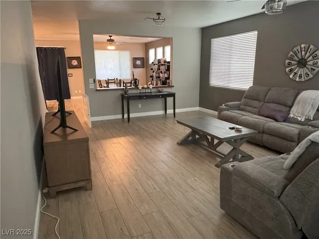 $4,000 | 2732 Port Lewis Avenue, Henderson, NV 89052