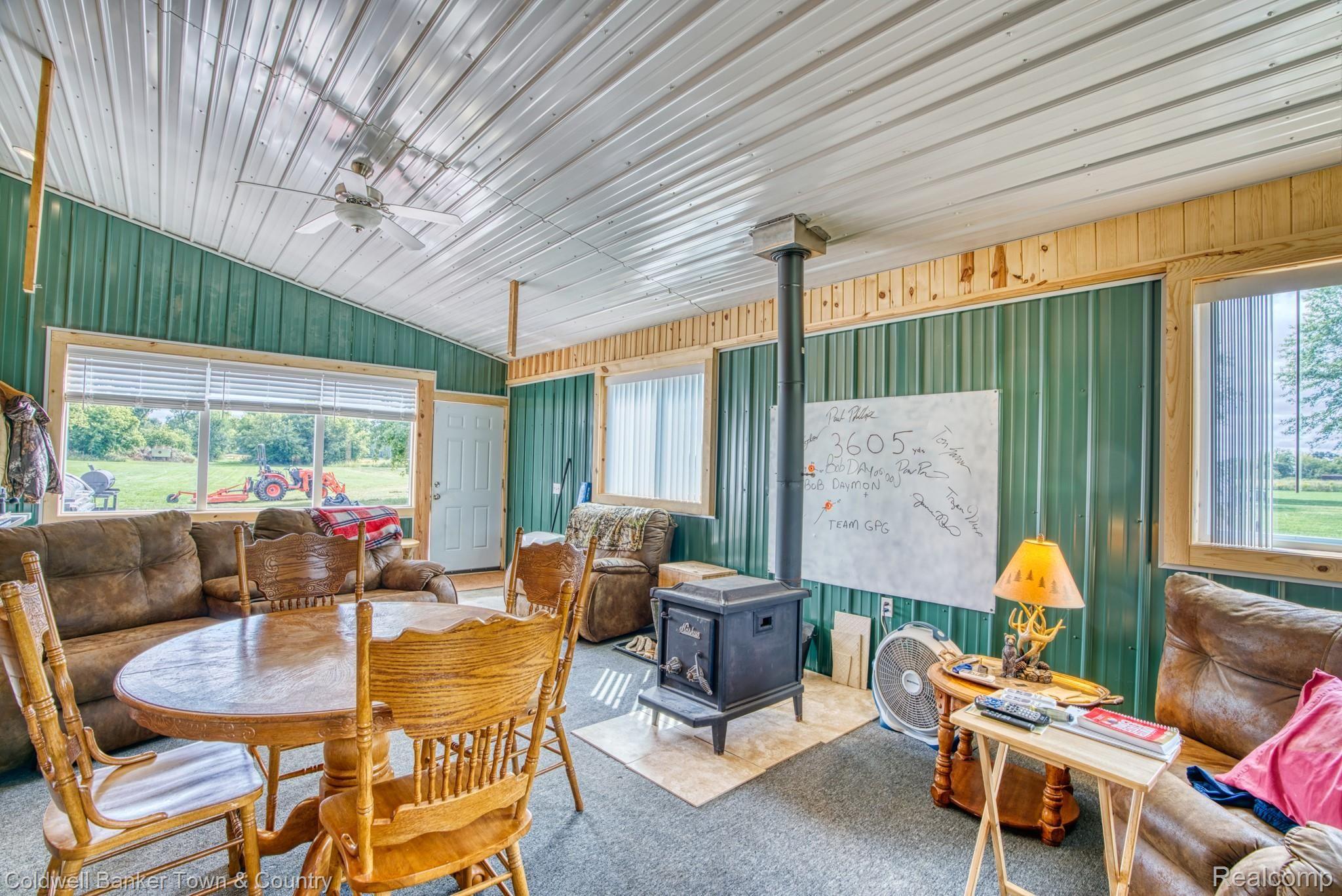 8888 Robb Road Fowlerville, MI 48836 - Photo 32 of 32 Livingspace 3.jpg