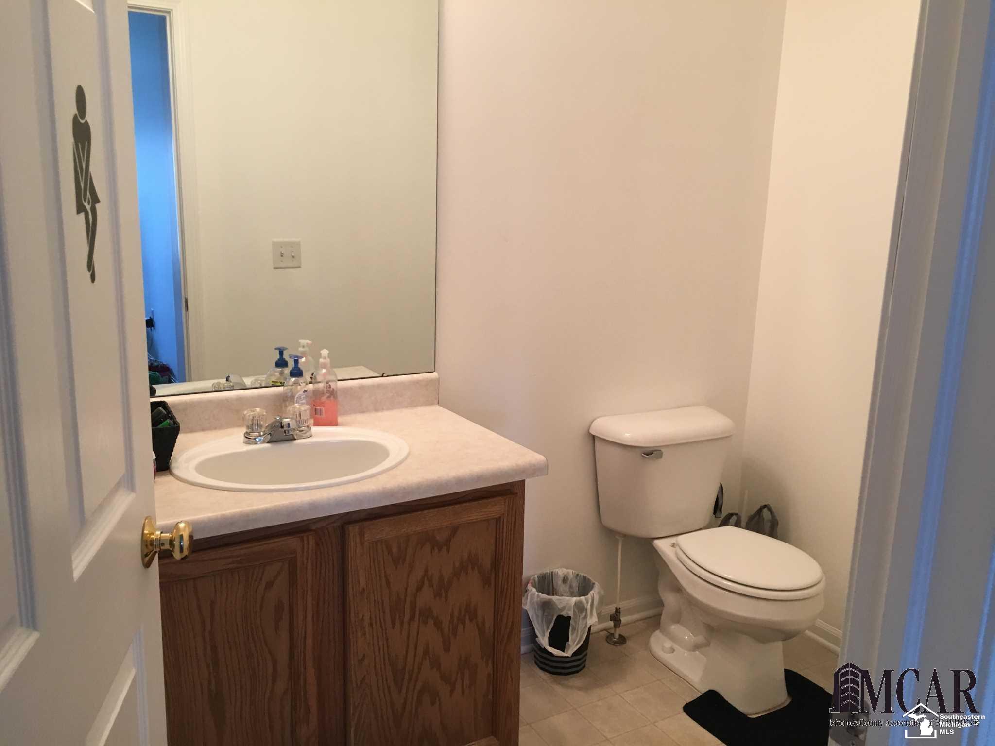 22742 Goddard Road Taylor, MI 48180 - Photo 7 of 14 Gallery Image 7