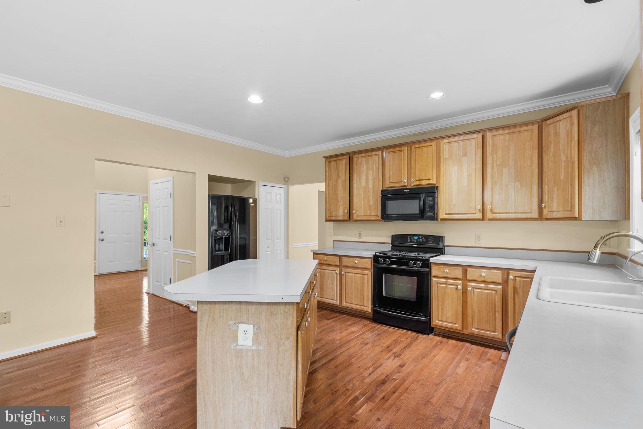 9712 Old Annapolis Road Ellicott City, MD 21042 - Photo 17 of 60 Kitchen