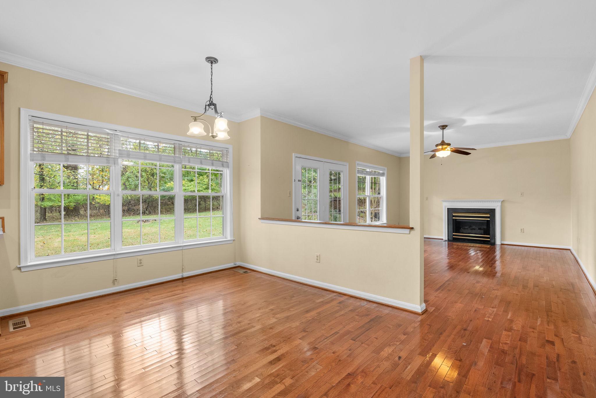 9712 Old Annapolis Road Ellicott City, MD 21042 - Photo 19 of 60 Dining Area