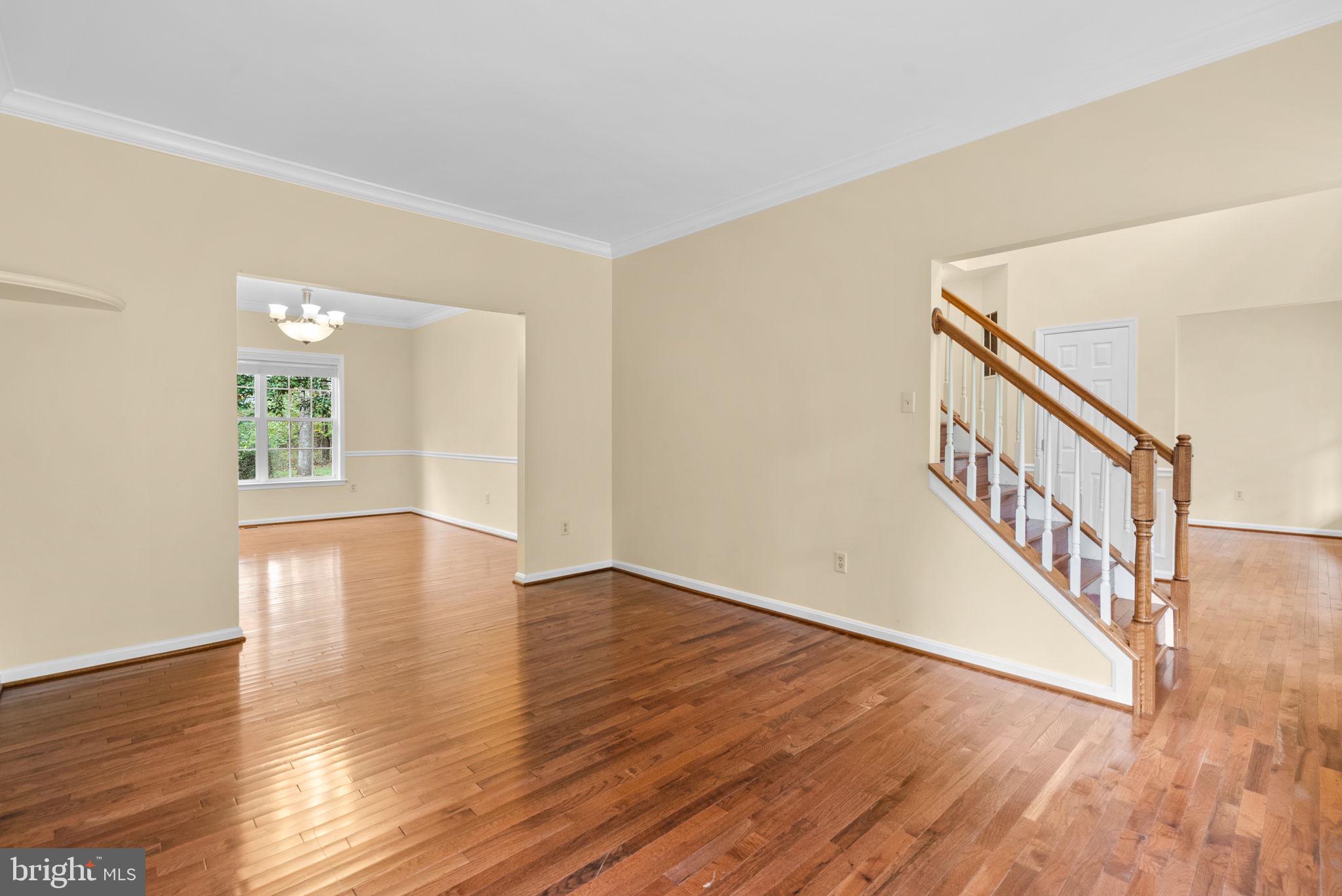 9712 Old Annapolis Road Ellicott City, MD 21042 - Photo 7 of 60 Living Room